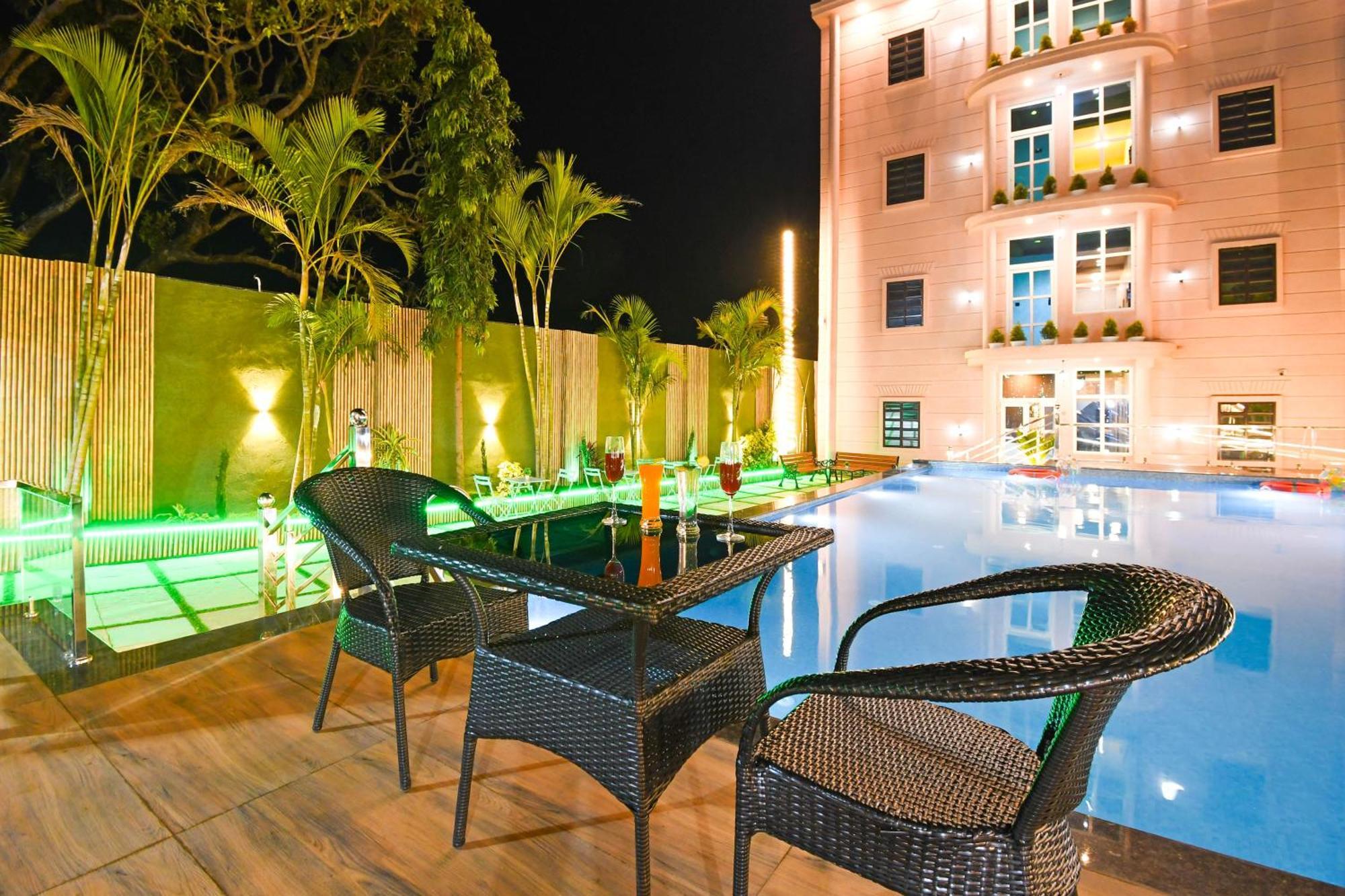 Hotel O M H Club And Resorts Ranchi Luaran gambar