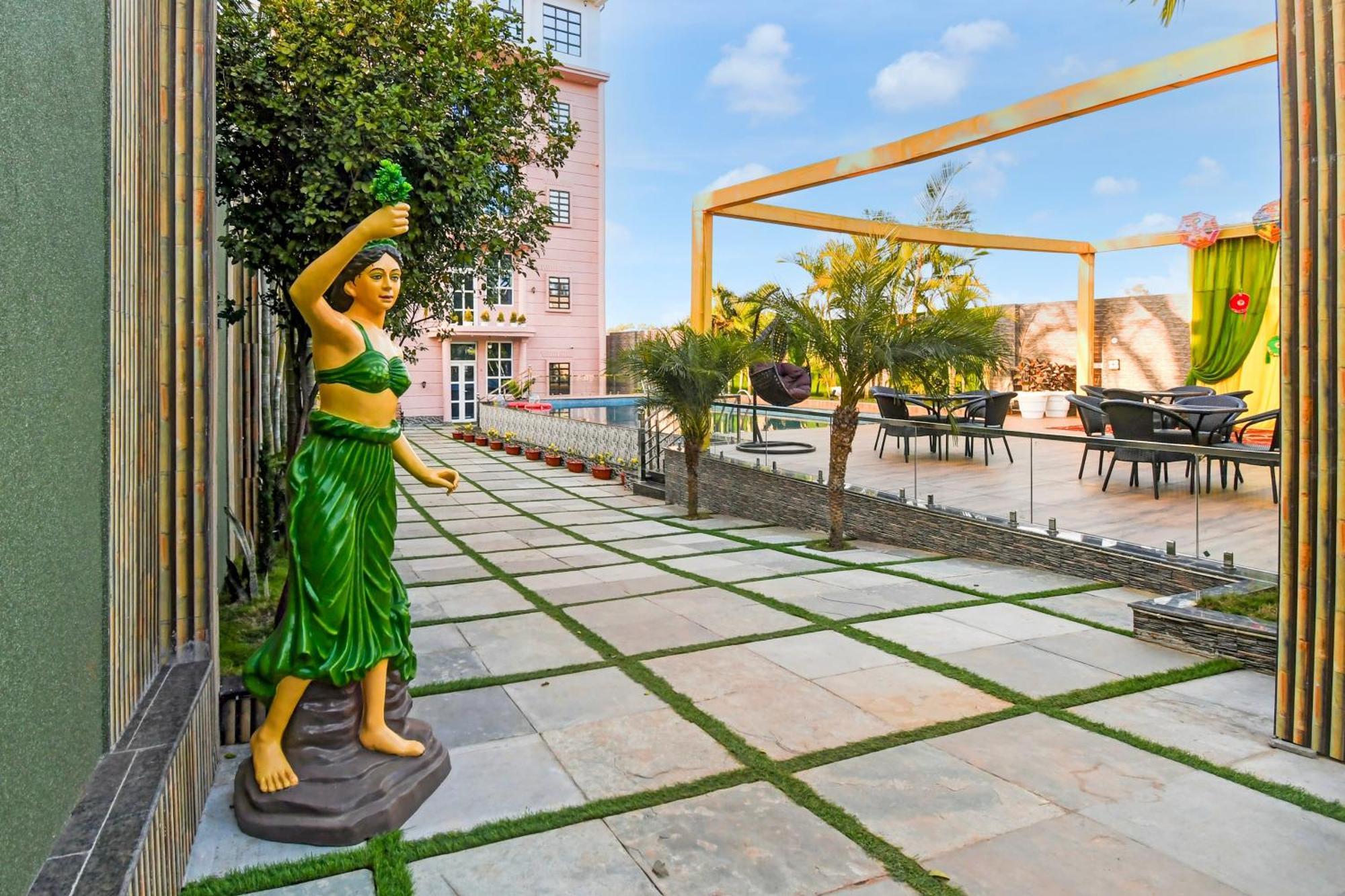 Hotel O M H Club And Resorts Ranchi Luaran gambar